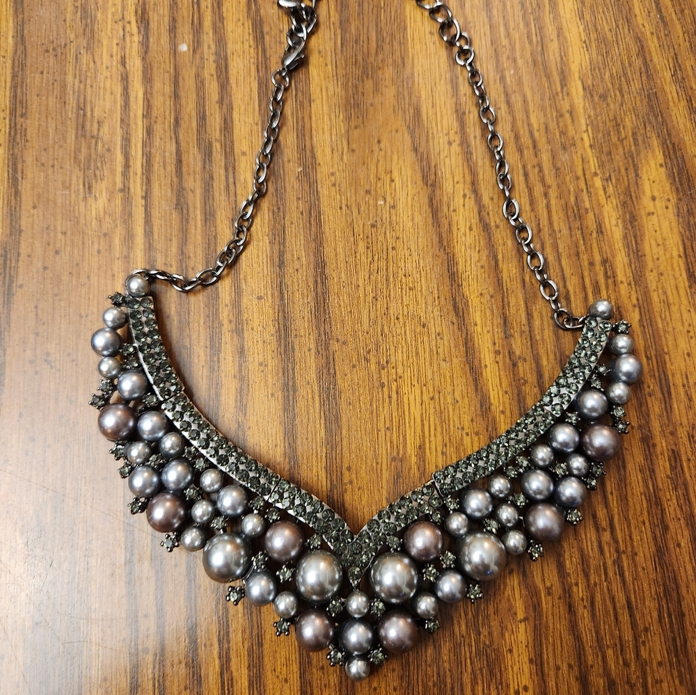 Vintage Look Elegance. Gray Pearl and Crystal  Metal Hinge Necklace. Gorgeous